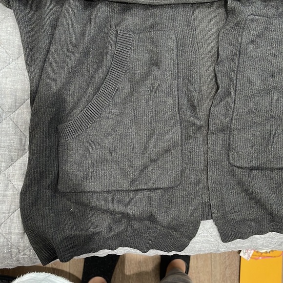 Lululemon cardigan Size: 4 - Picture 2 of 3